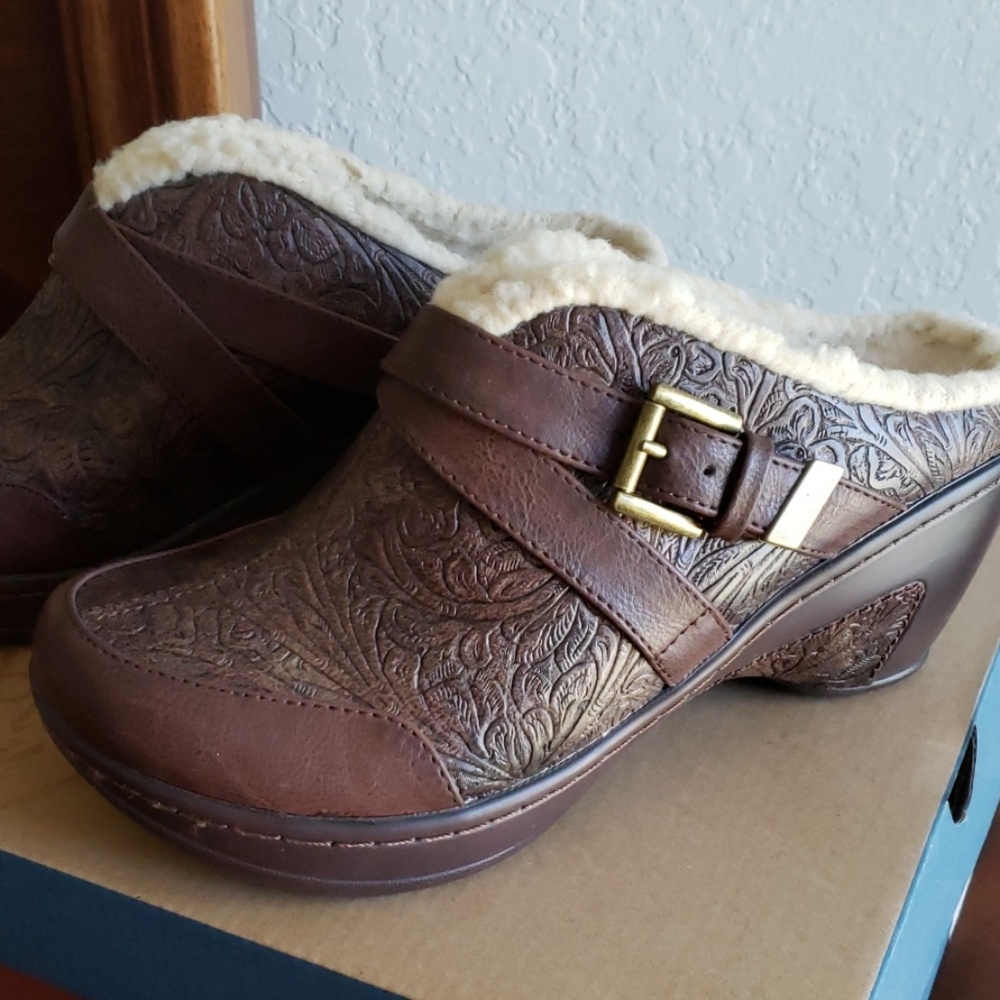 Slip on shoes